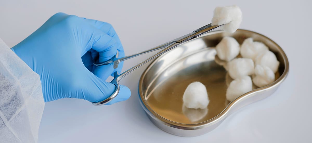 Cotton — What are its Uses? | First Aid Online